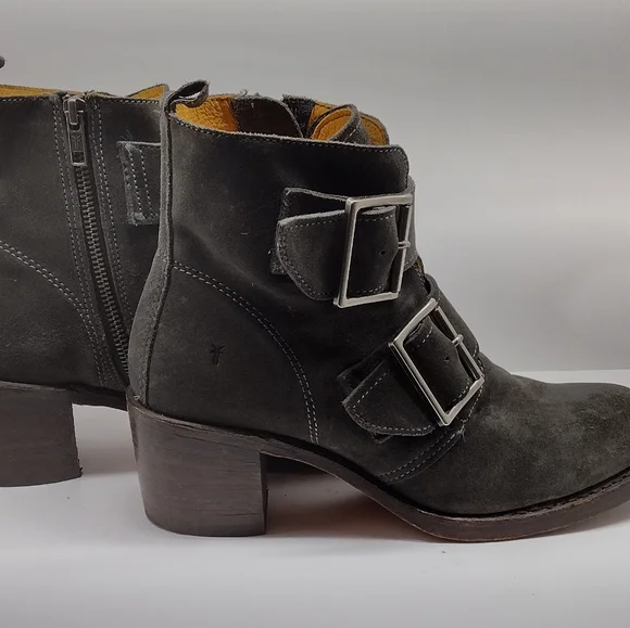 Frye Sabrina Double Buckle Grey Leather Boots l Side Zipper l Size 9 M l - Picture 5 of 11